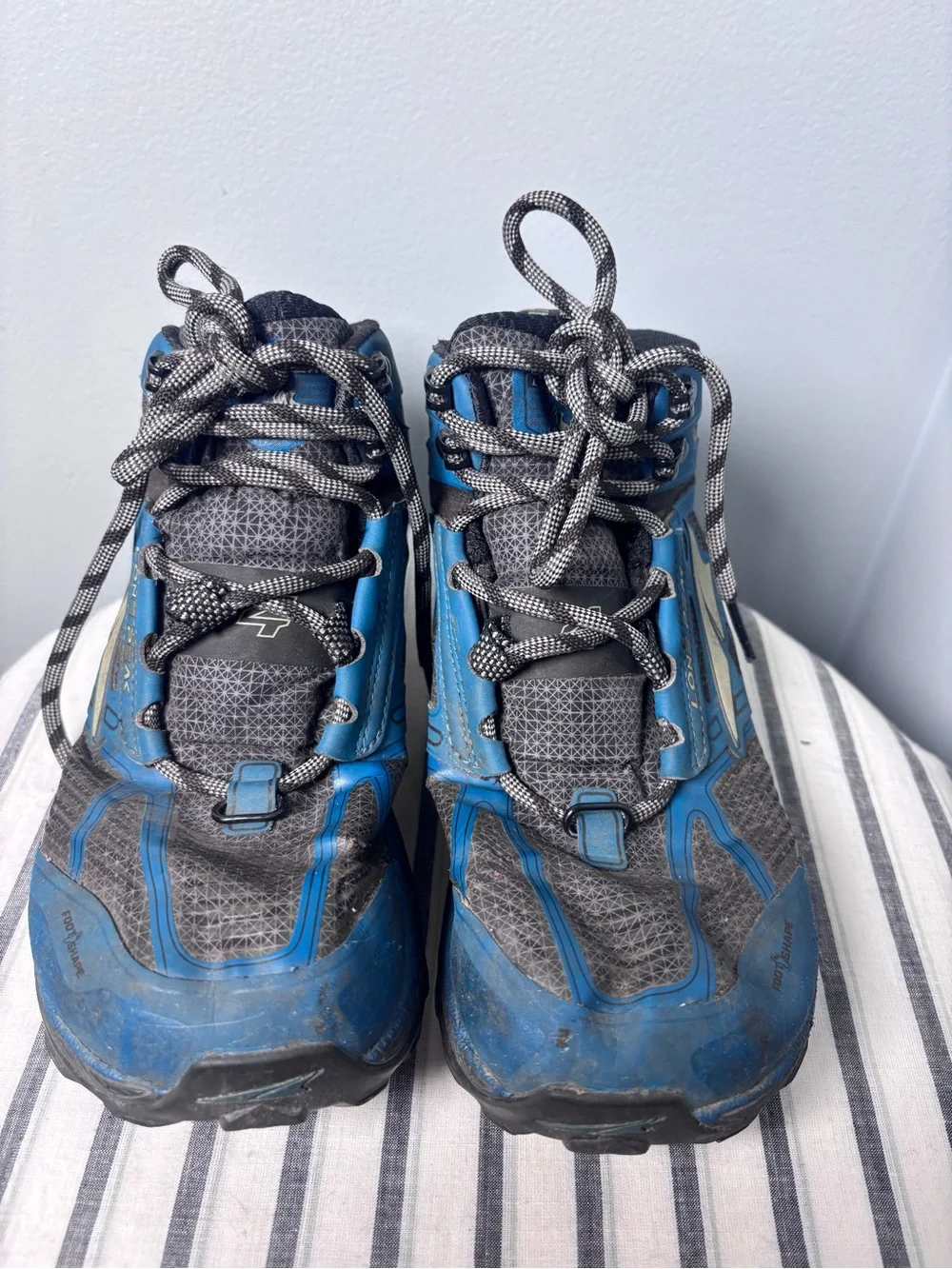 Altra Lone Peak 4 Mid RSM hiking boots size 6.5
